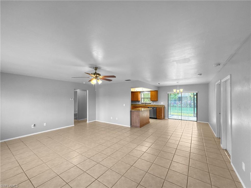 133 Se 25th Ln Property Photo 5