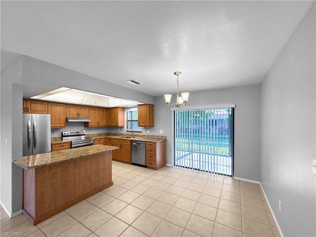 133 Se 25th Ln Property Photo 8