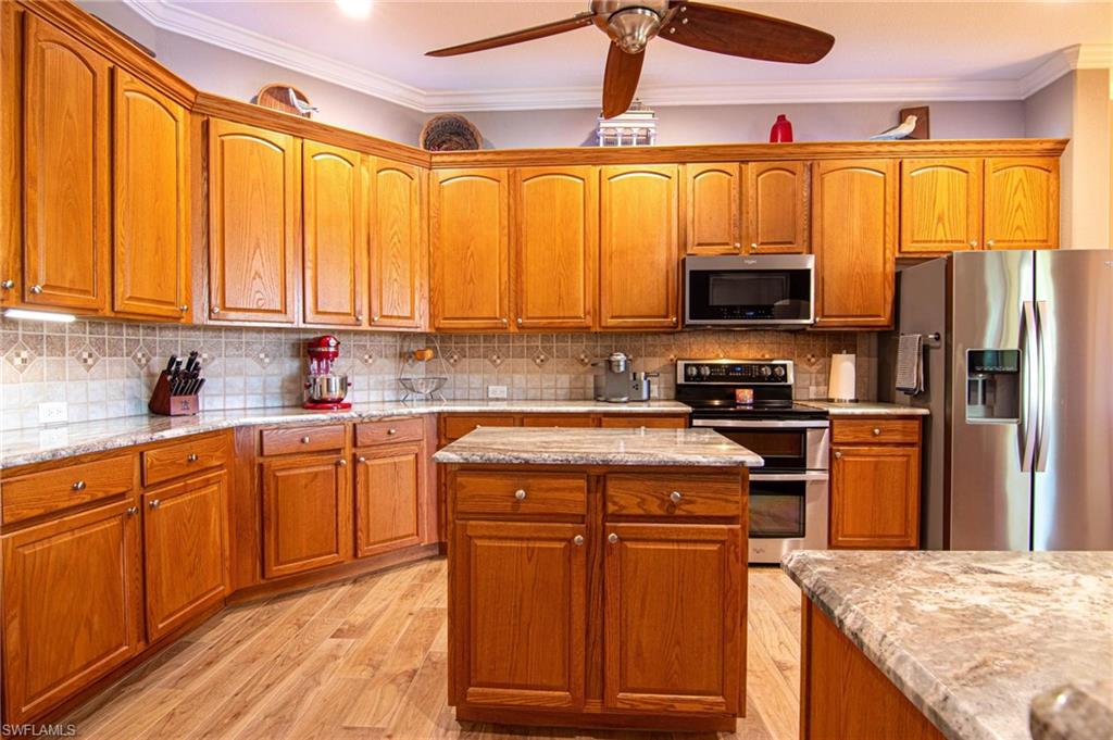 2620 Windwood Pl Property Photo 2