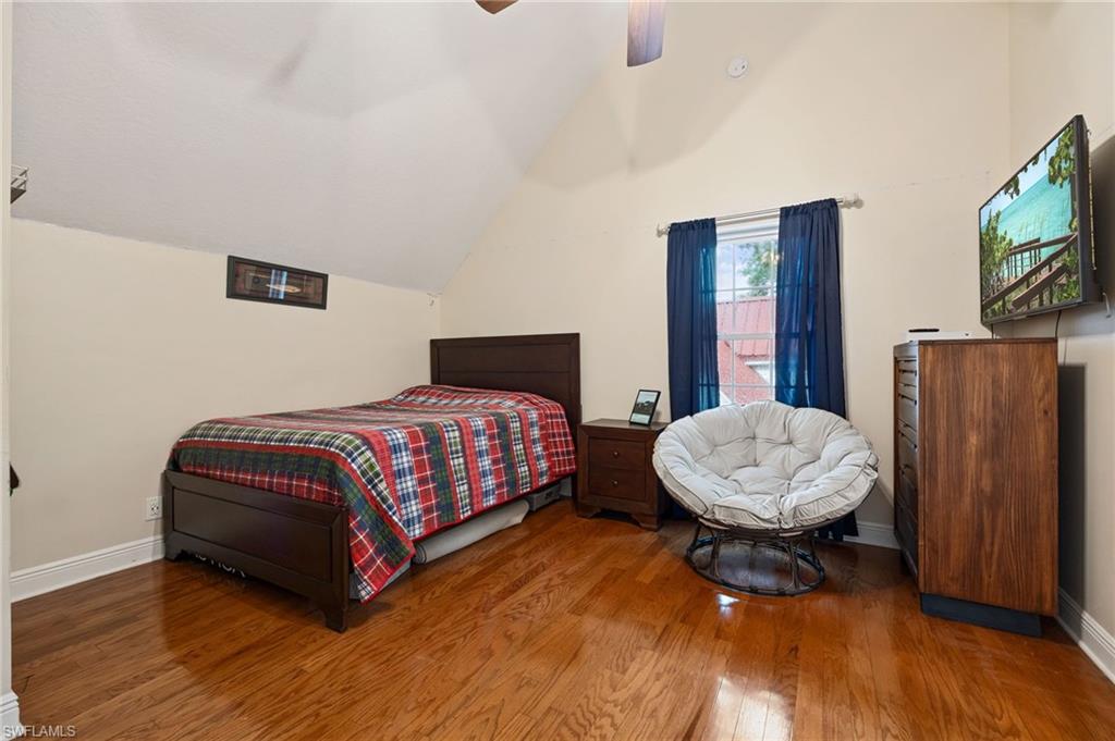 1444 Winchester Ave E Property Photo 28