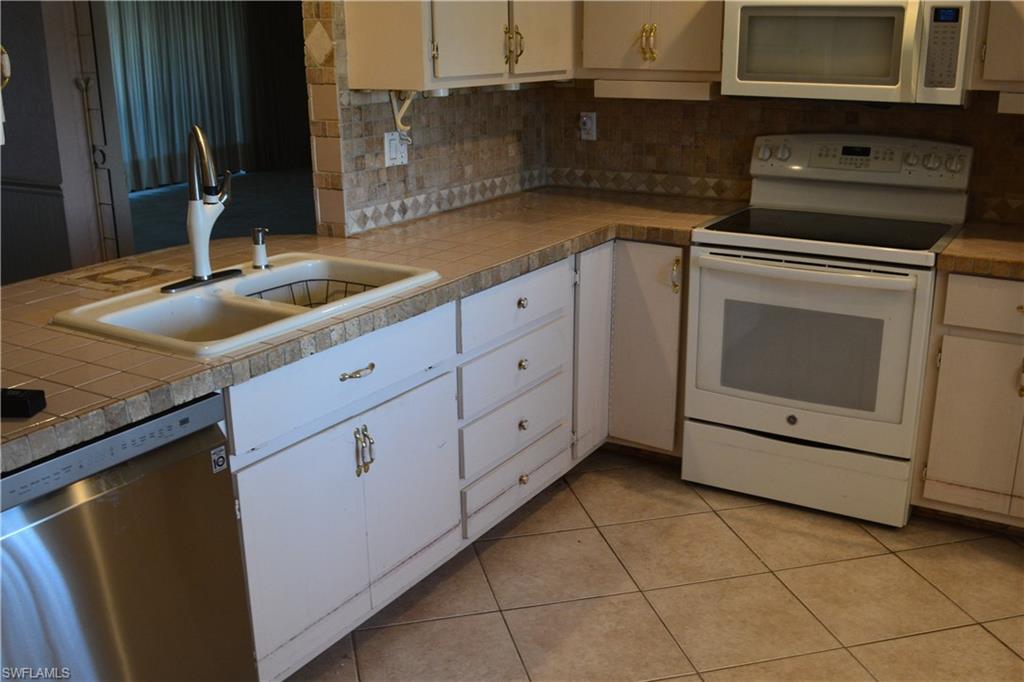 1003 Sw 47th Ter 201 Property Photo 12