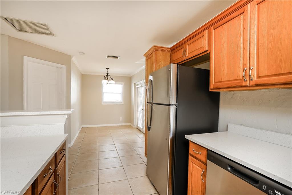 9083 Henry Rd Property Photo 7