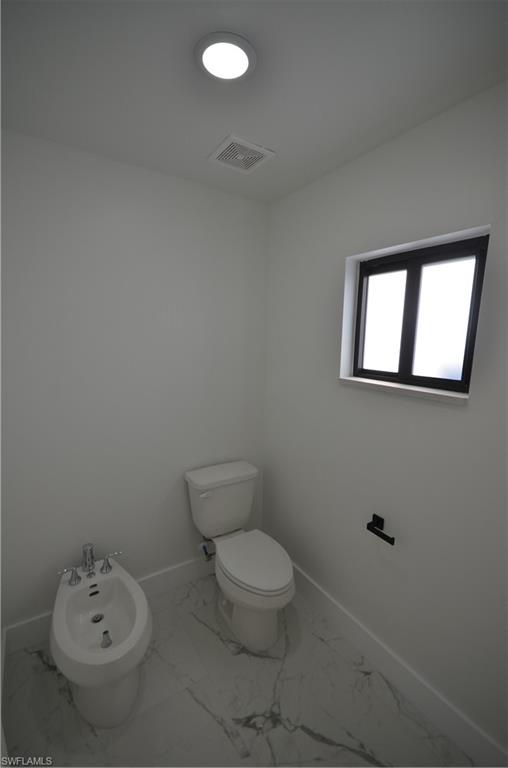 1242 Hathor St E Property Photo 43