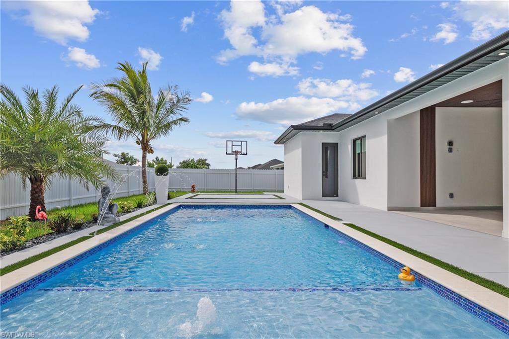 223 Nw 4th Ave Property Photo 5