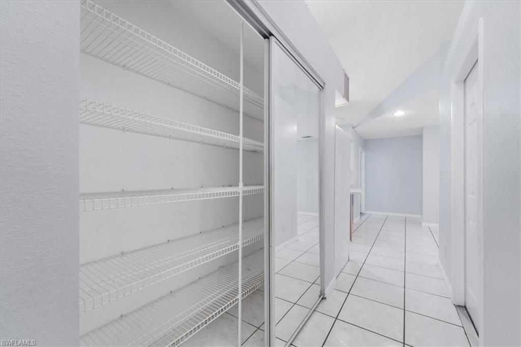 2381 White Blvd Property Photo 17