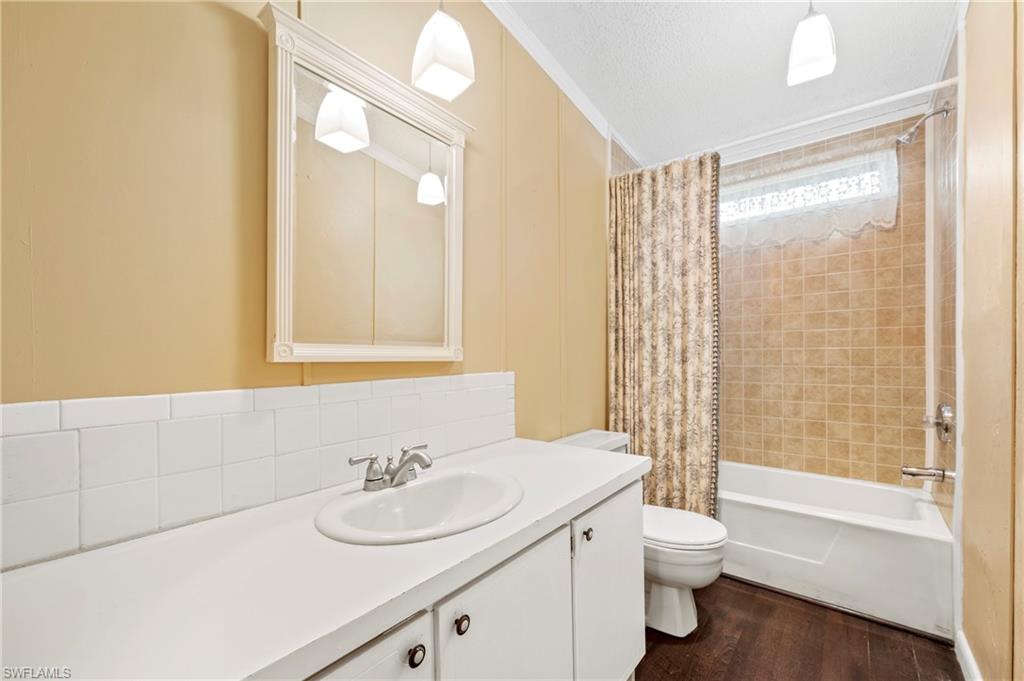 9849 Creekwood Ln Property Photo 22