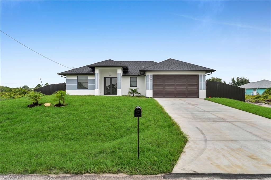 741 Camilla St E Property Photo 2