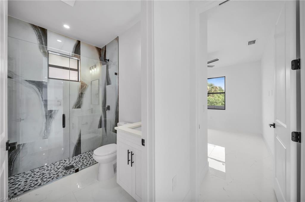 741 Camilla St E Property Photo 9