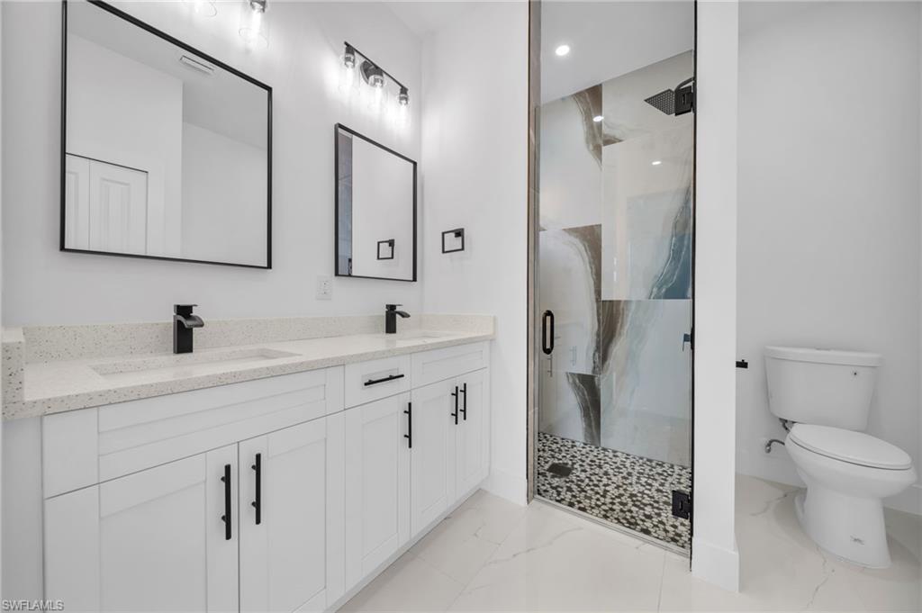 741 Camilla St E Property Photo 22