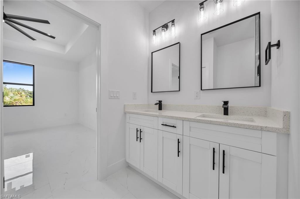 741 Camilla St E Property Photo 23