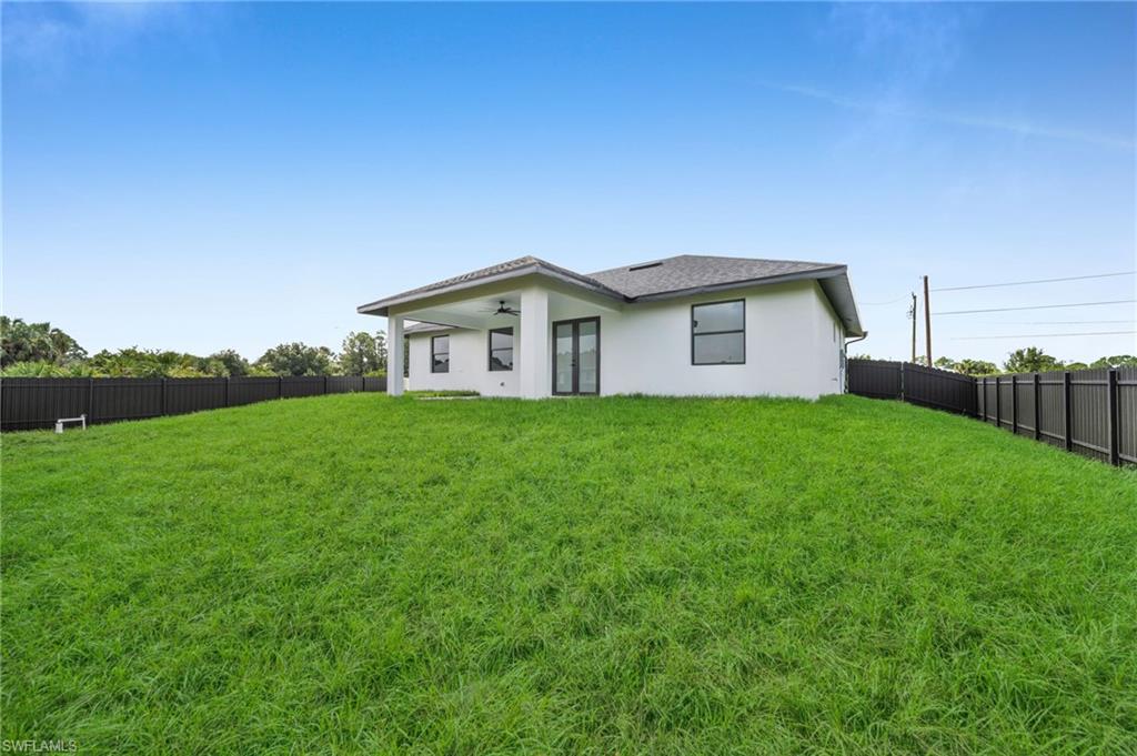 741 Camilla St E Property Photo 27