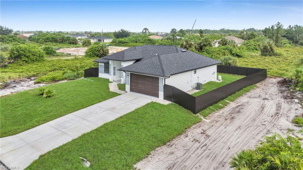 741 Camilla St E Property Photo 29