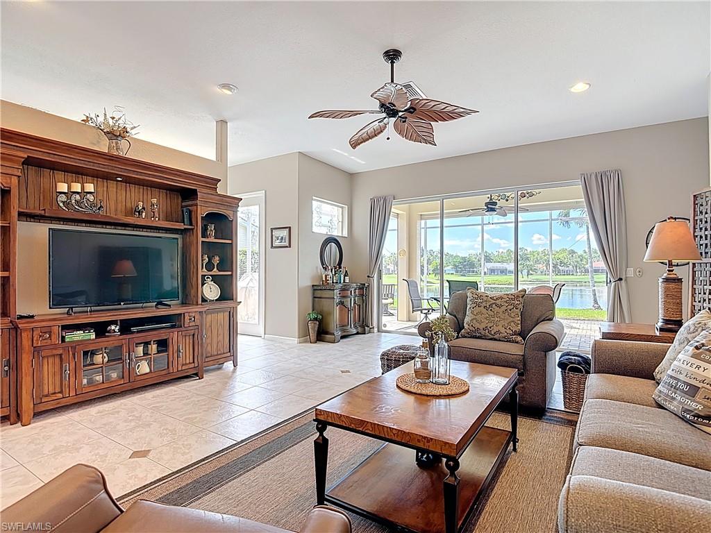 1860 Corona Del Sire Dr Property Photo 6