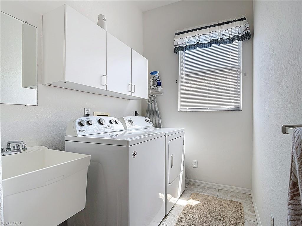 1860 Corona Del Sire Dr Property Photo 29