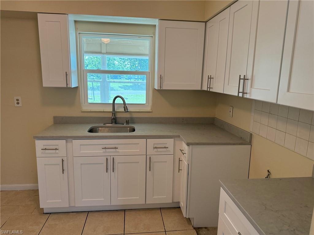 401 Oregon Rd W Property Photo 3