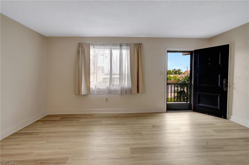 4906 Victoria Dr 209 Property Photo 6