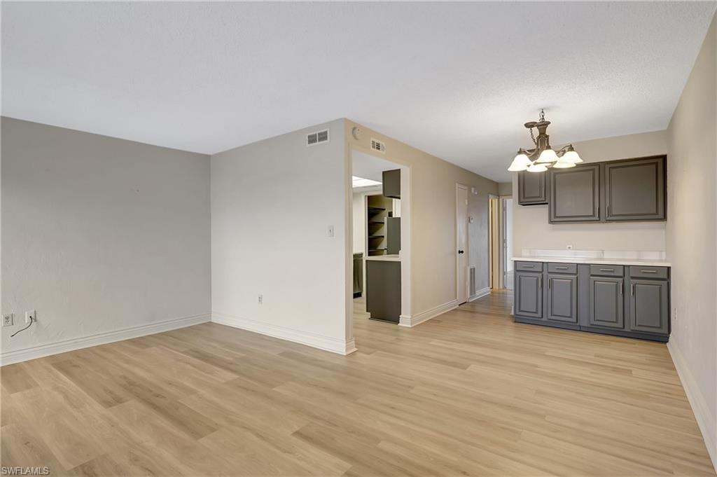 4906 Victoria Dr 209 Property Photo 9