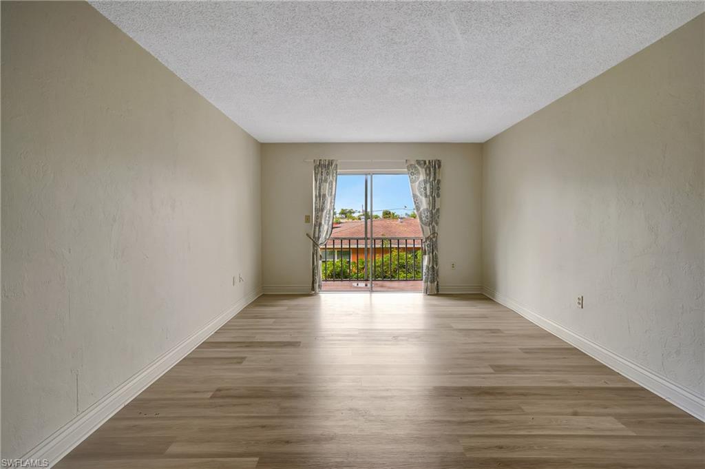 4906 Victoria Dr 209 Property Photo 16