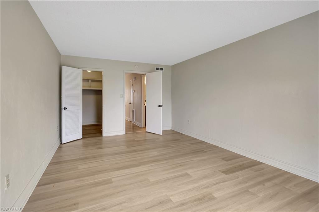 4906 Victoria Dr 209 Property Photo 18
