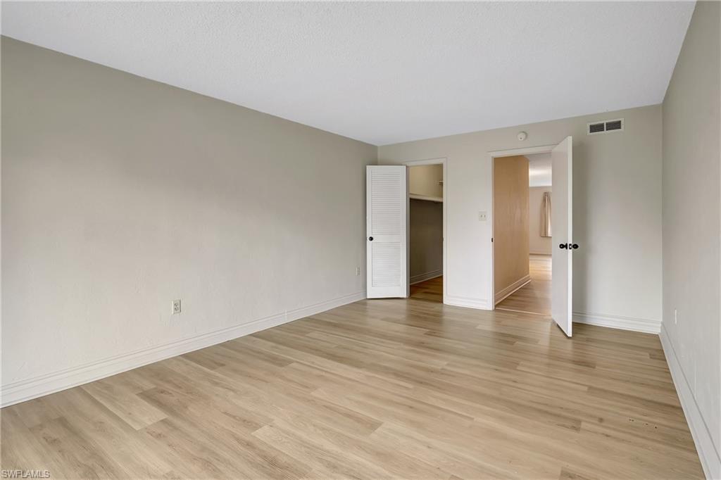 4906 Victoria Dr 209 Property Photo 19