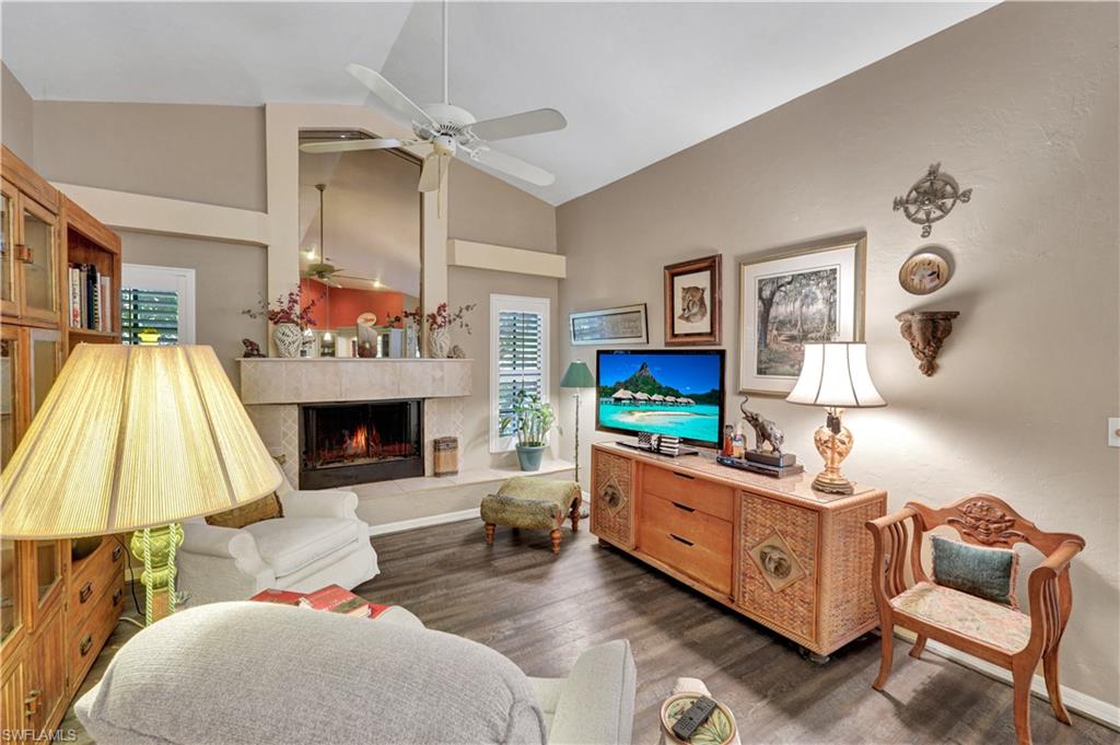 15830 Gleneagle Ct Property Photo 3