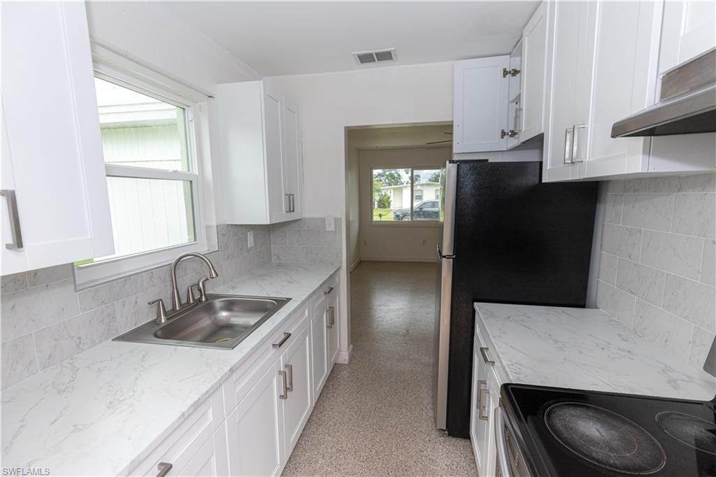 21043 Bersell Ave Property Photo 2