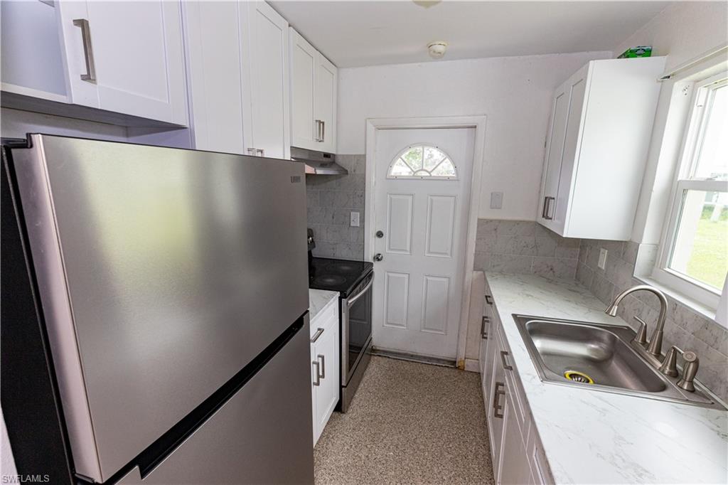 21043 Bersell Ave Property Photo 3