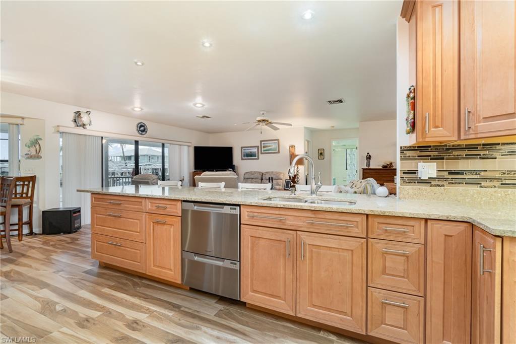 2391 Date St Property Photo 14