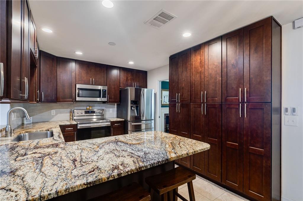 1292 Biltmore Dr Property Photo 16