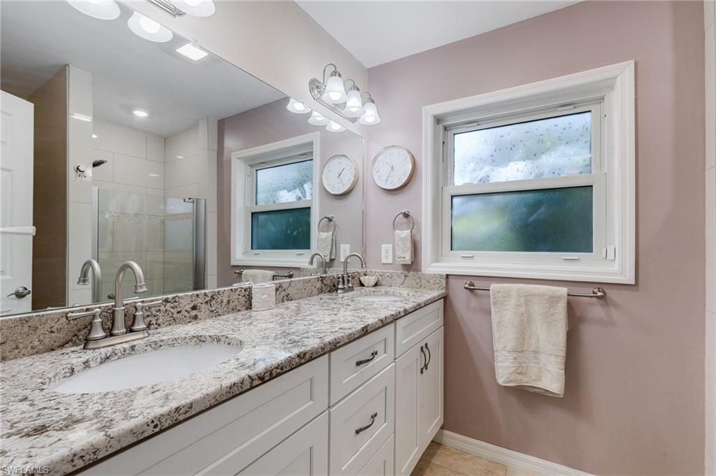 1292 Biltmore Dr Property Photo 24