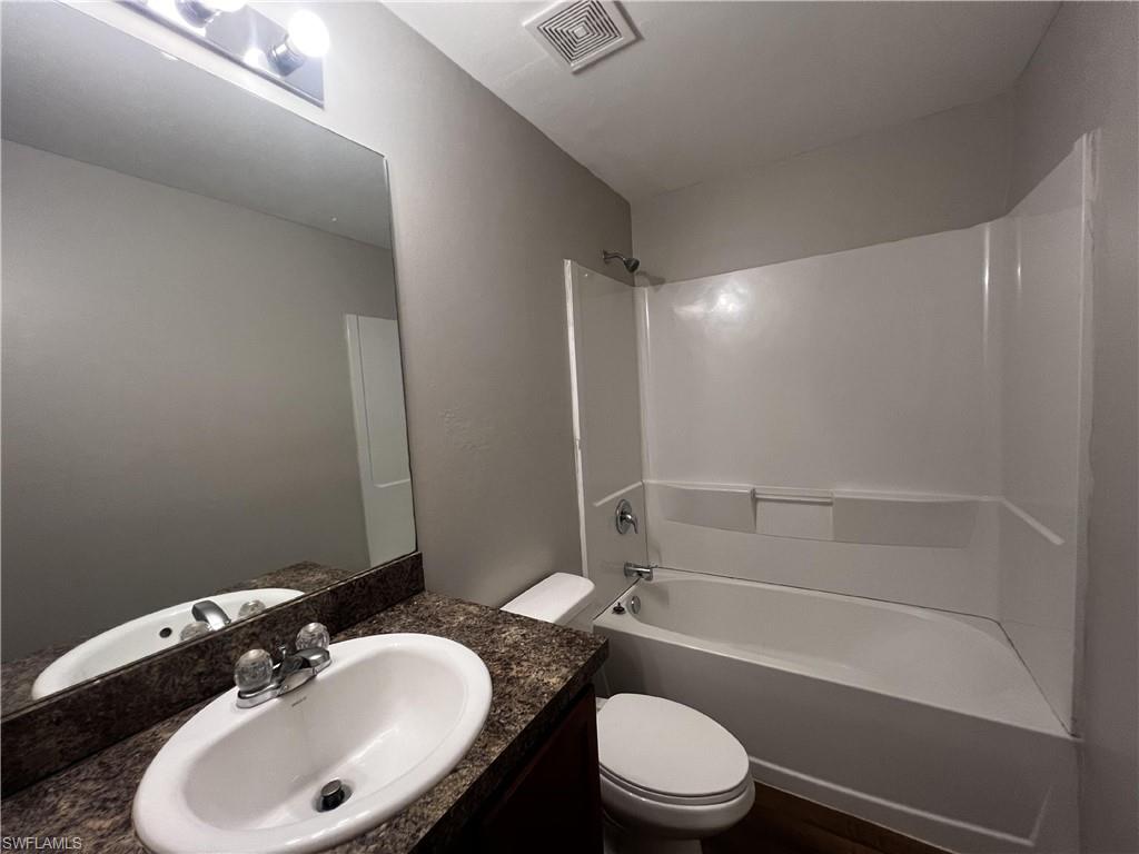 18319 Gibraltar Ln Property Photo 12