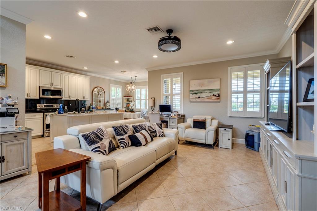 8309 Sumner Ave Property Photo 5