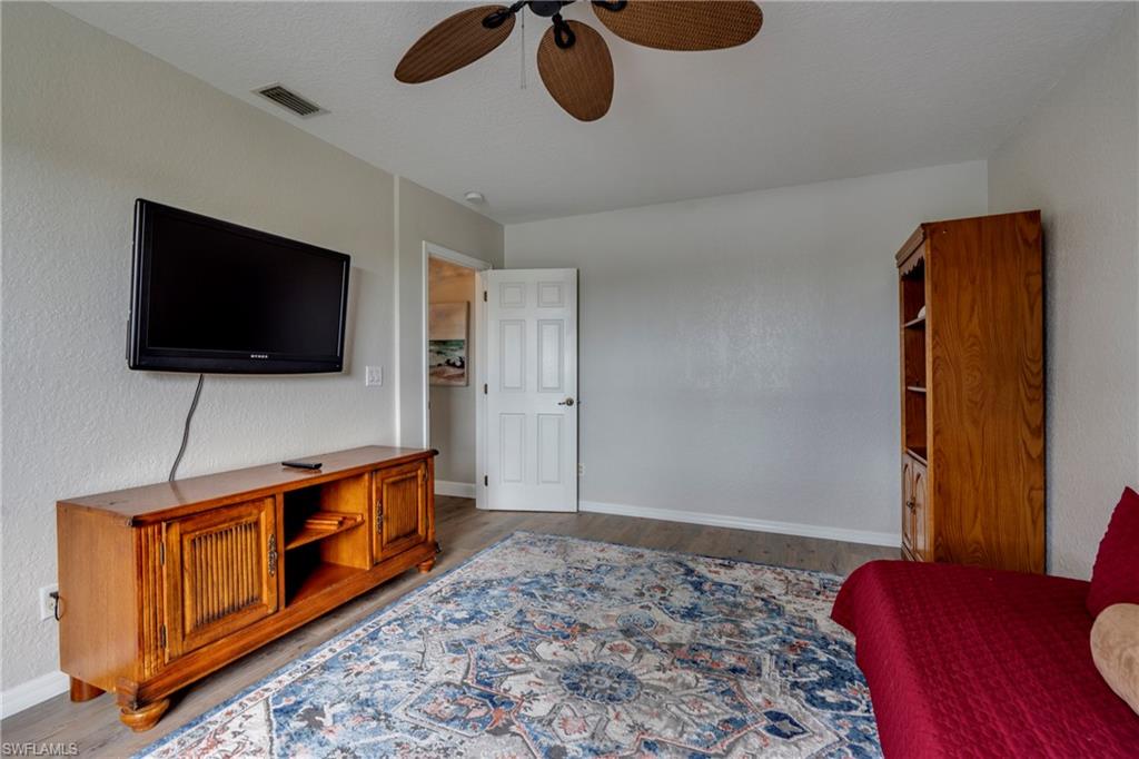 8309 Sumner Ave Property Photo 35