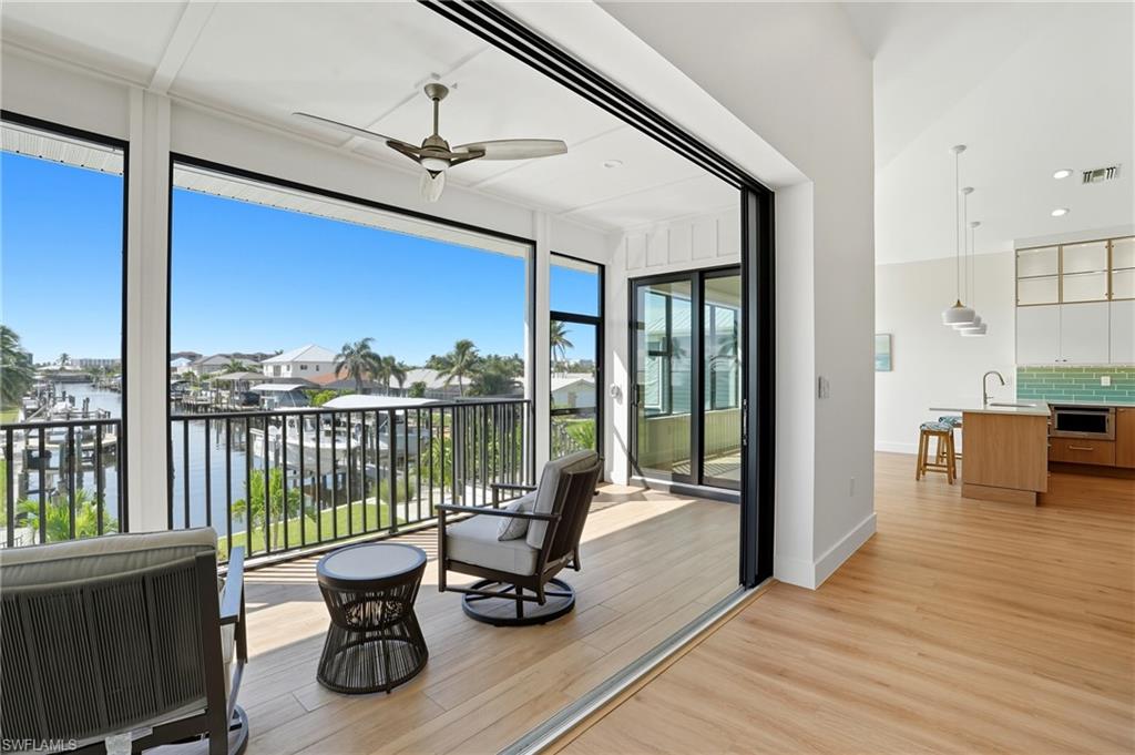 276 Albatross St Property Photo 26