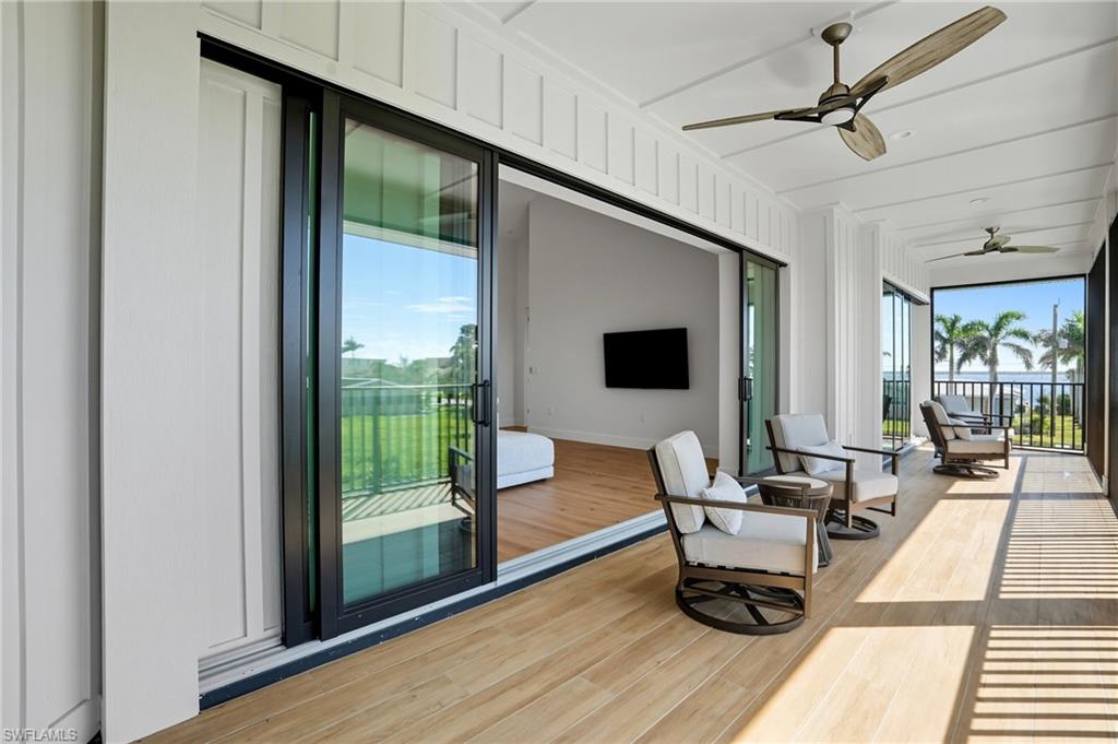 276 Albatross St Property Photo 40