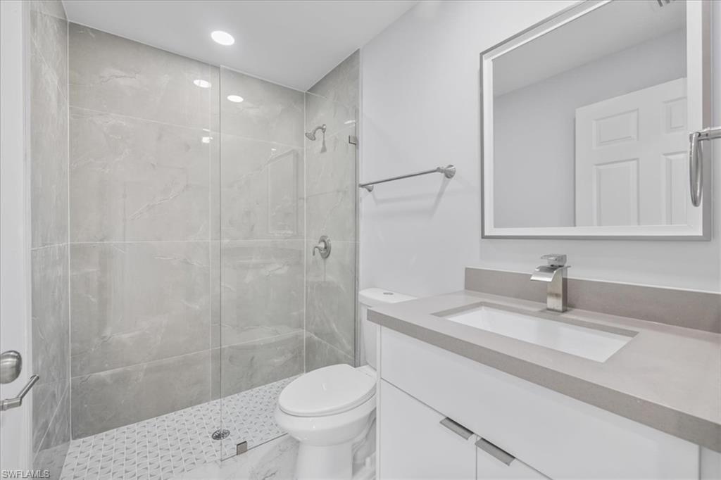 2906 68th St W Property Photo 18