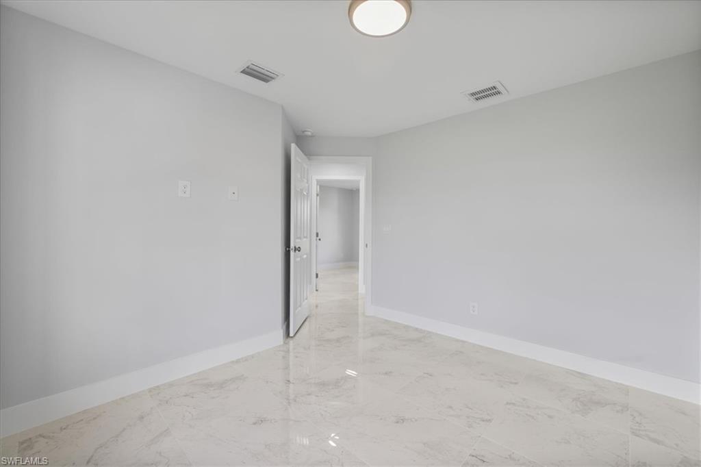 2906 68th St W Property Photo 29