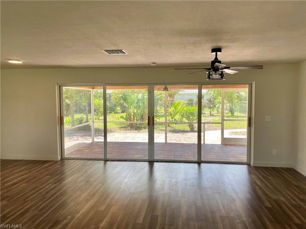 1306 Se 43rd Ter Property Photo 17