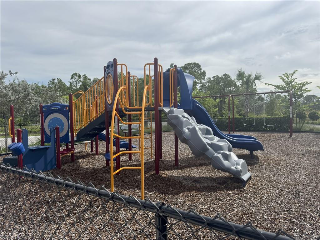 1023 Caloosa Breeze Dr Property Photo 40