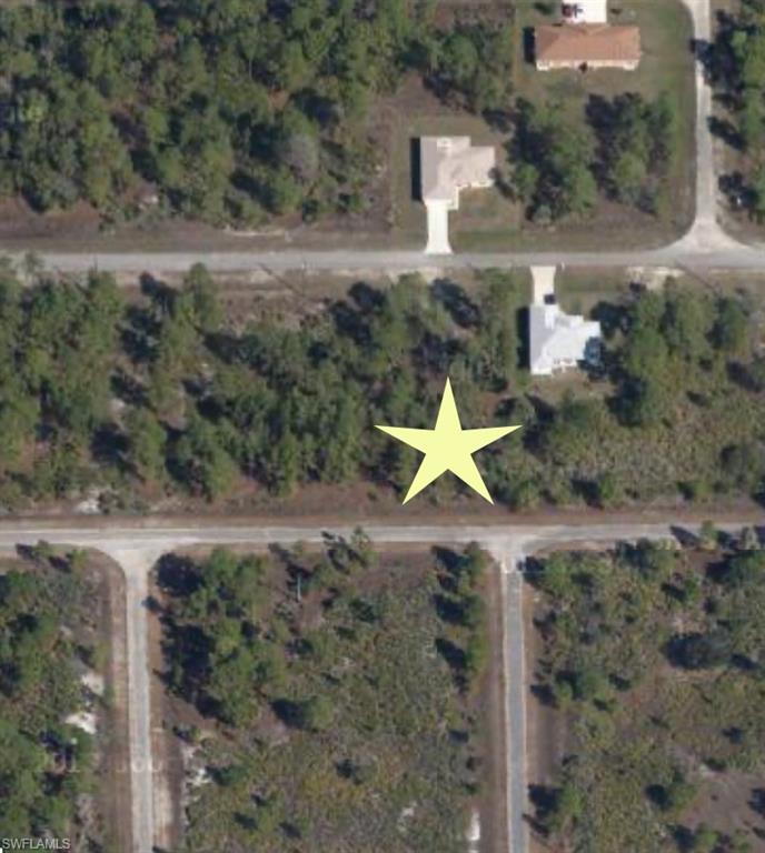 334 Sapphire St Property Photo 3