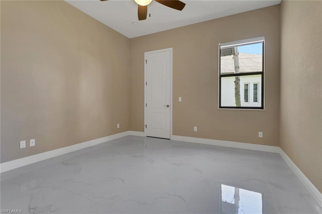 1911 Sw 47th St Property Photo 25