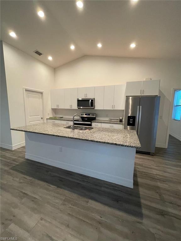 8027 Buttercup Cir Property Photo 5