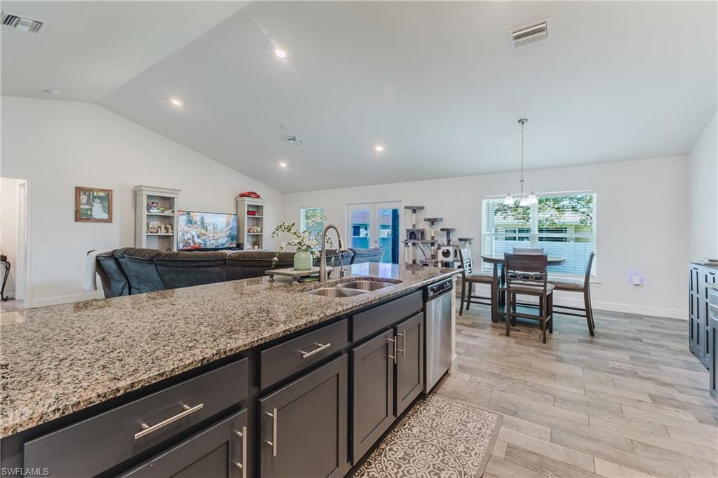 4301 Ne 9th Ave Property Photo 17