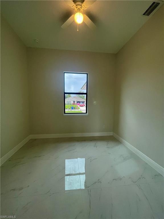 3026 36th St Sw Property Photo 7