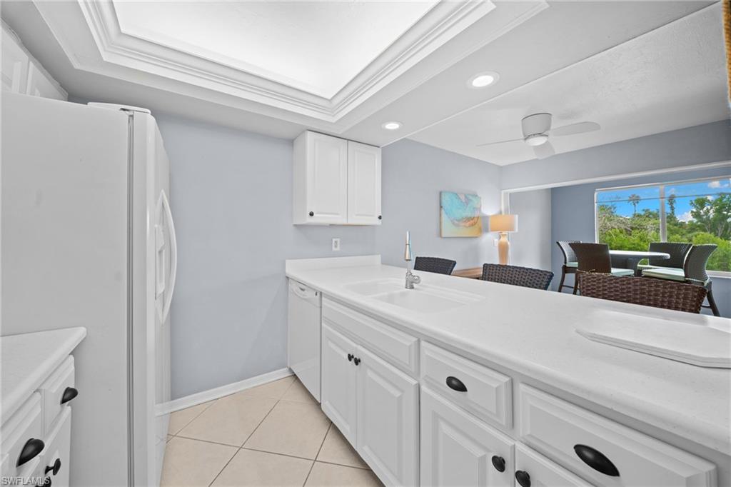1039 Beach Rd 104 Property Photo 9