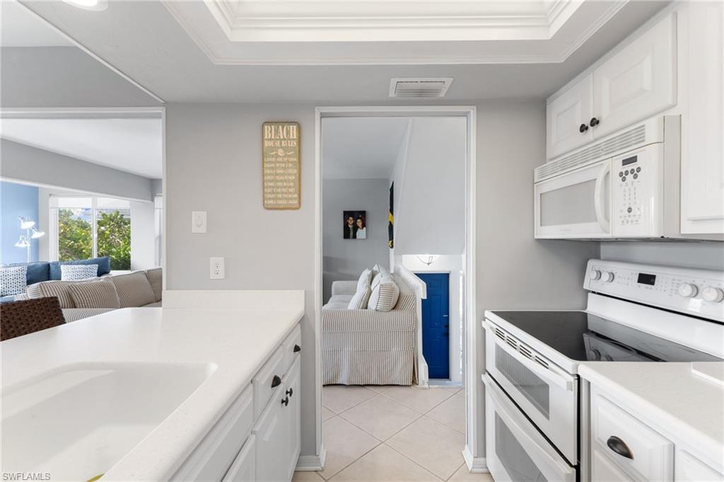 1039 Beach Rd 104 Property Photo 10