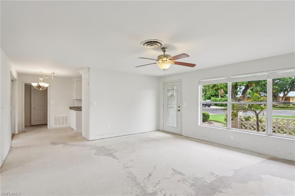 1037 Ione Dr Property Photo 21