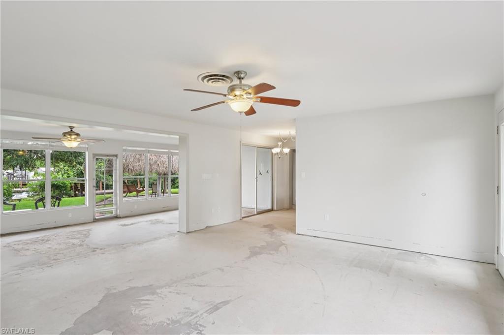 1037 Ione Dr Property Photo 22