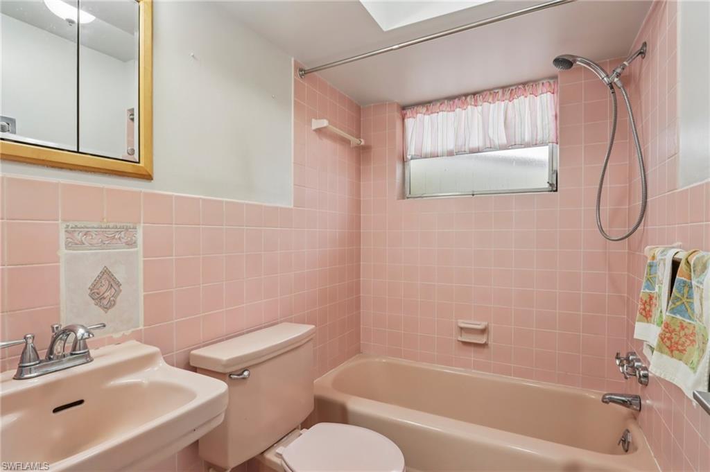 1037 Ione Dr Property Photo 25