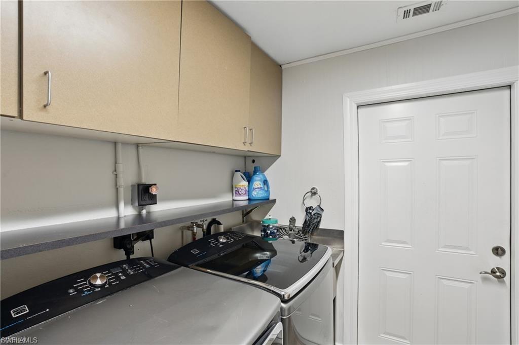 2941 Se 10th Pl Property Photo 24